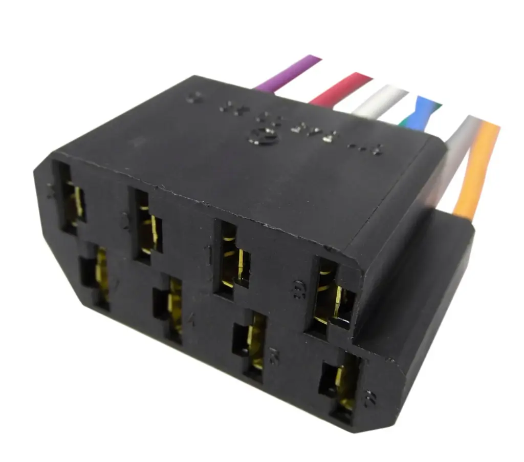 FICHA 8 VIAS LLAVE TECLA M.BENZ TIPO 1215